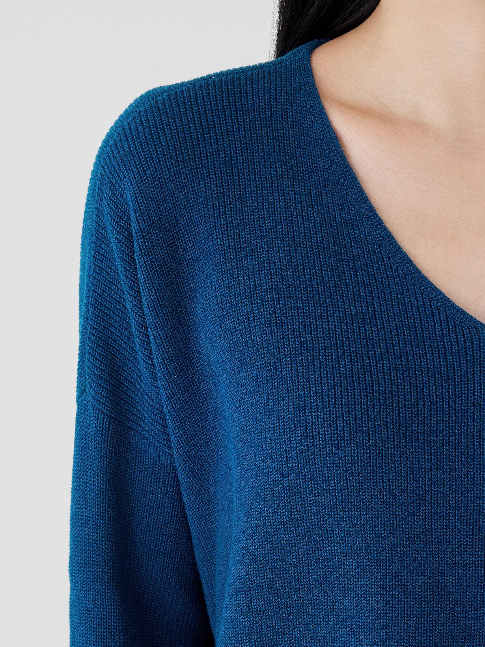 Peruvian Organic Cotton Crepe V-Neck Top