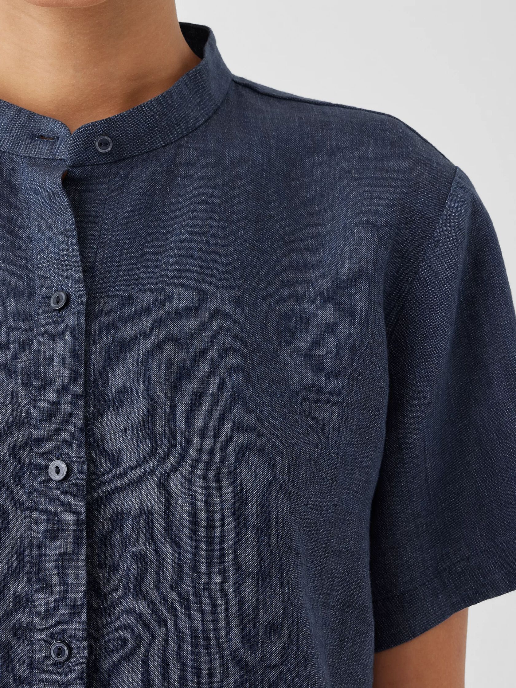 Washed Organic Linen D&eacute;lav&eacute; Band Collar Shirt