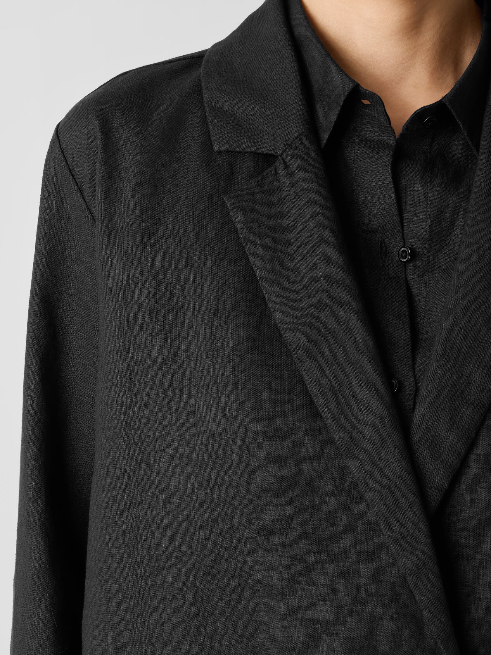 Organic Linen Double-Breasted Blazer