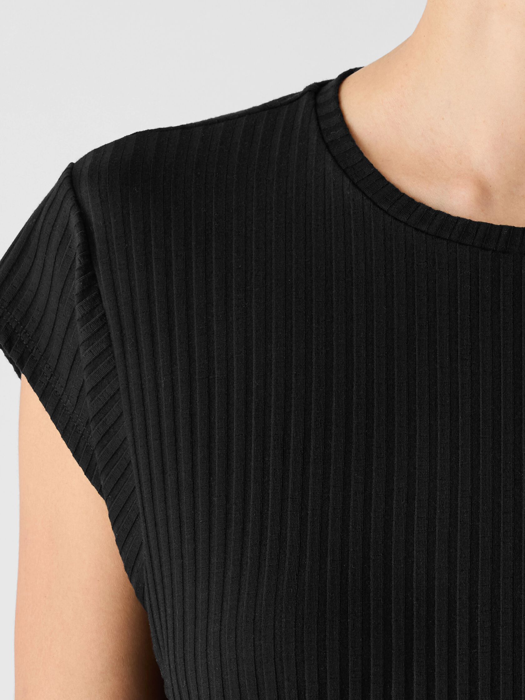 Textured Stretch Rib Round Neck Dress