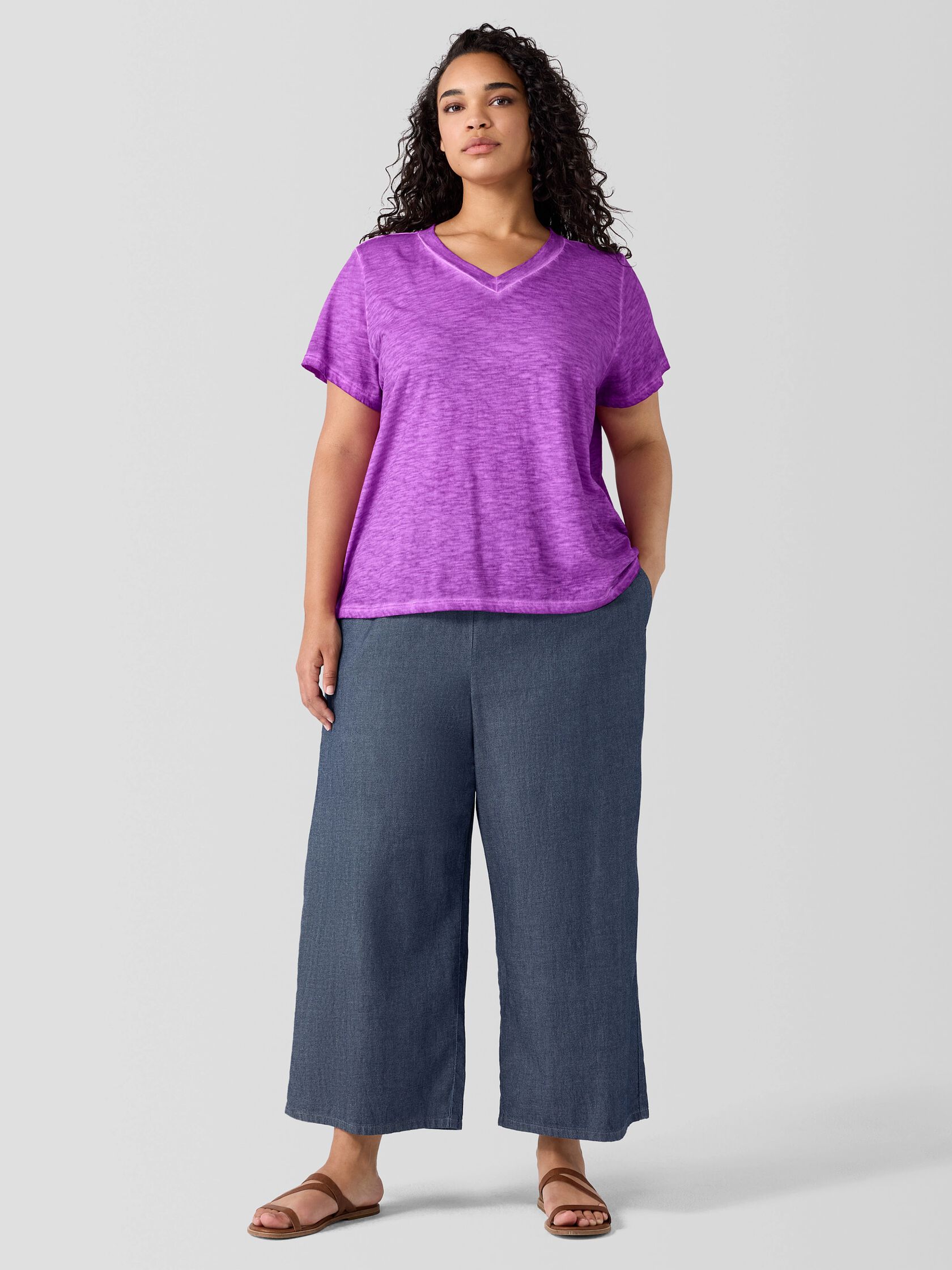 Organic Cotton Hazy Slub V-Neck Tee