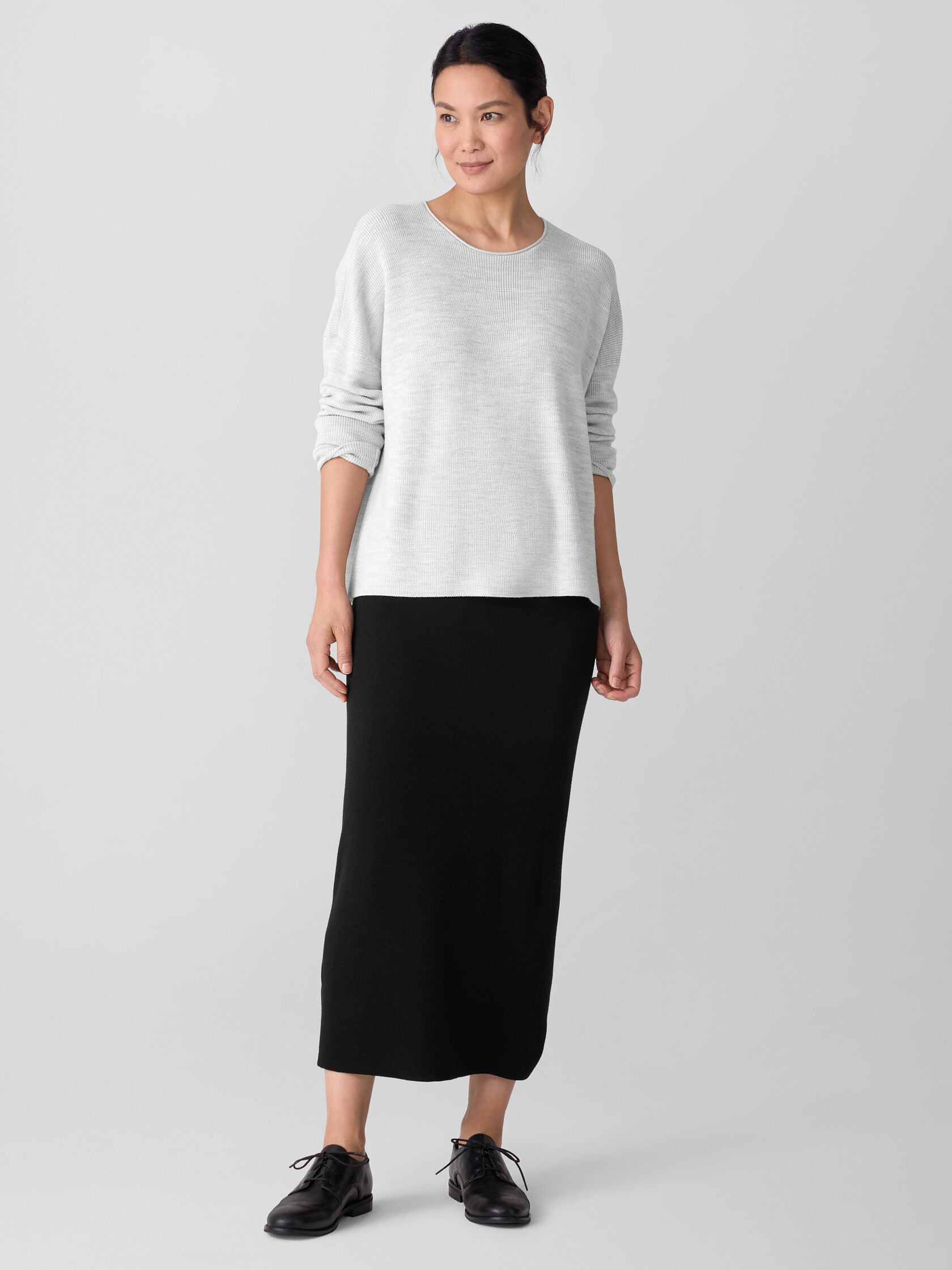 Merino Pencil Skirt in Regenerative Wool