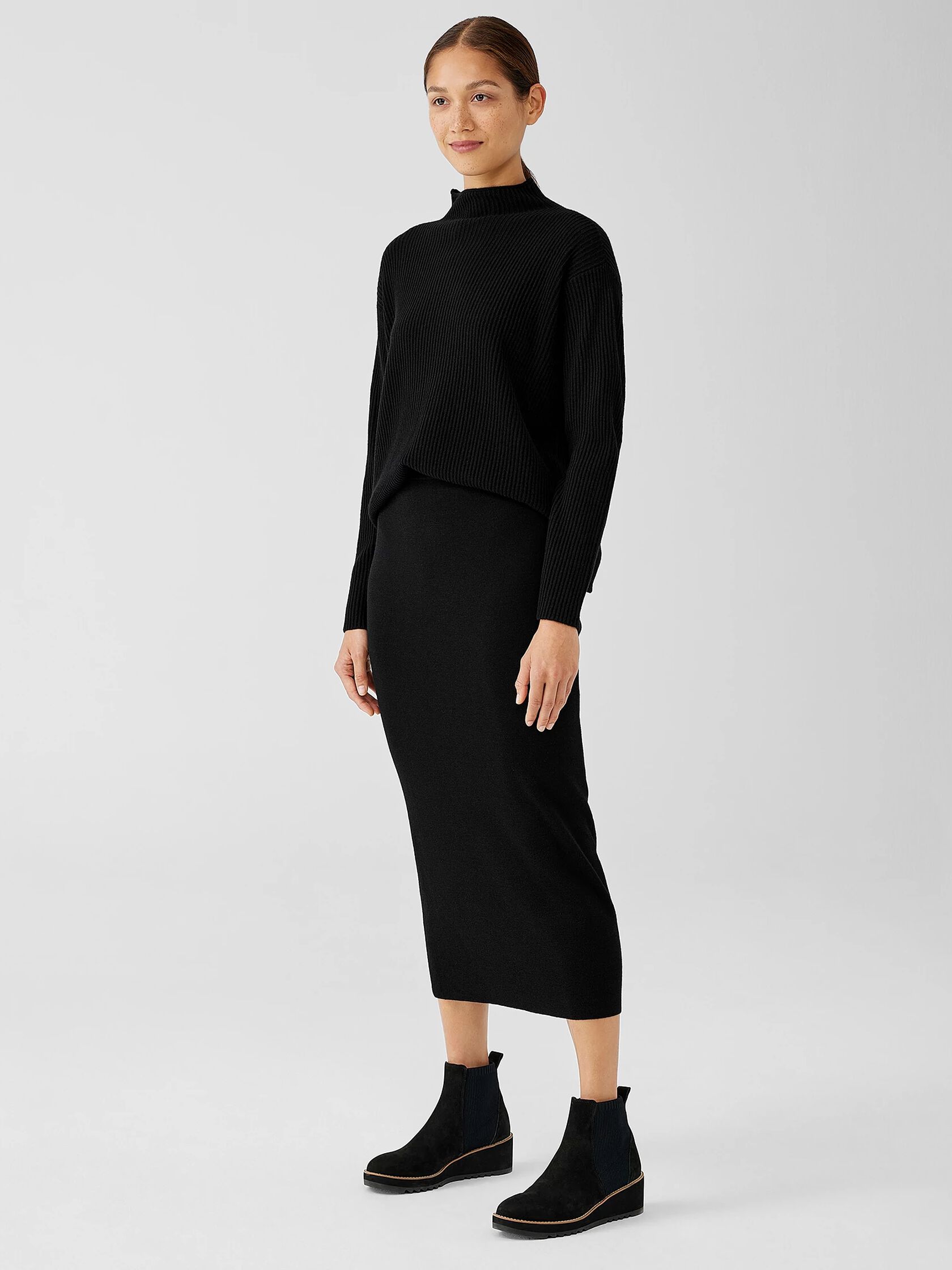 Merino Rib Pencil Skirt in Regenerative Wool
