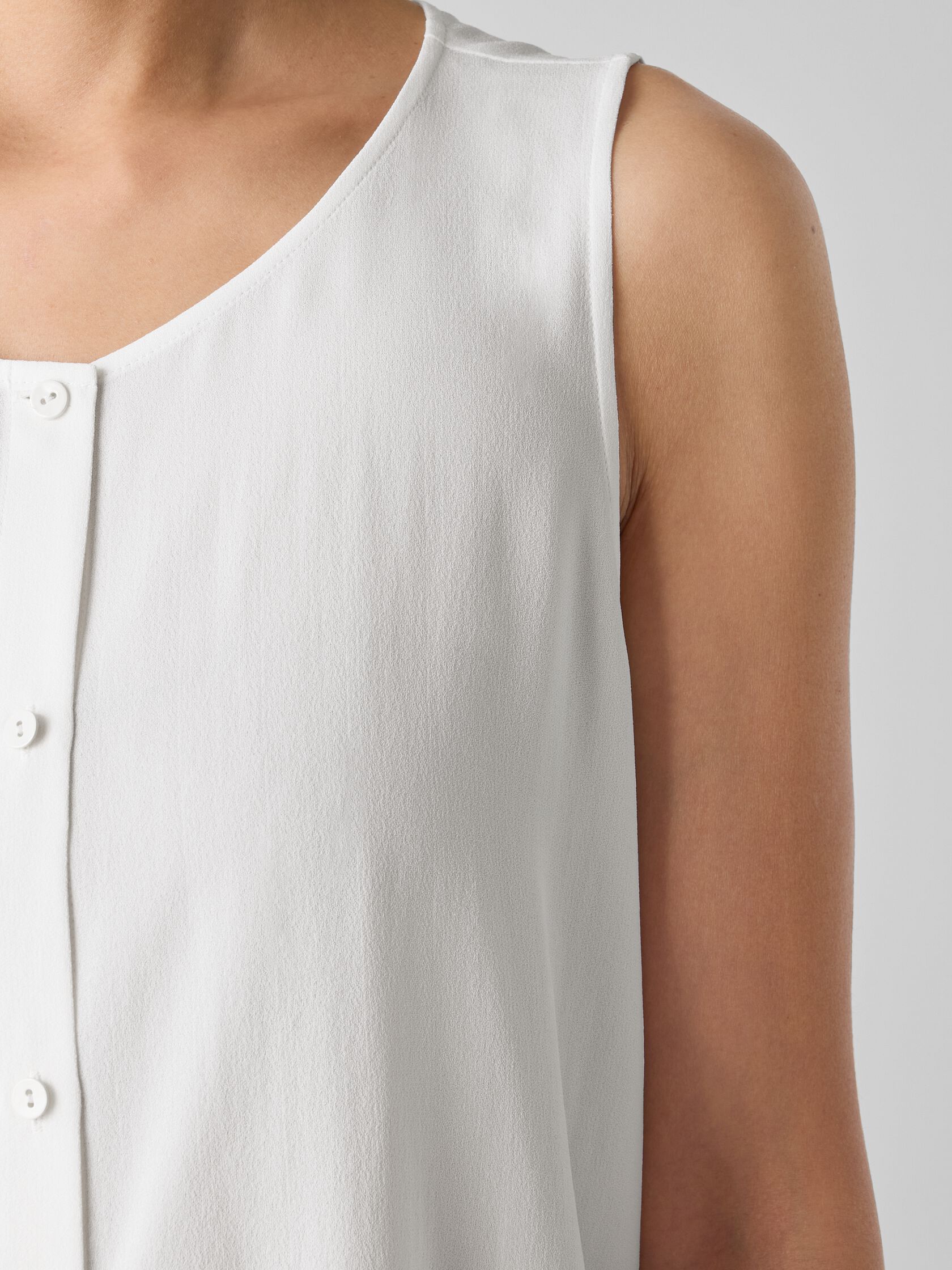 Silk Georgette Crepe Round Neck Vest