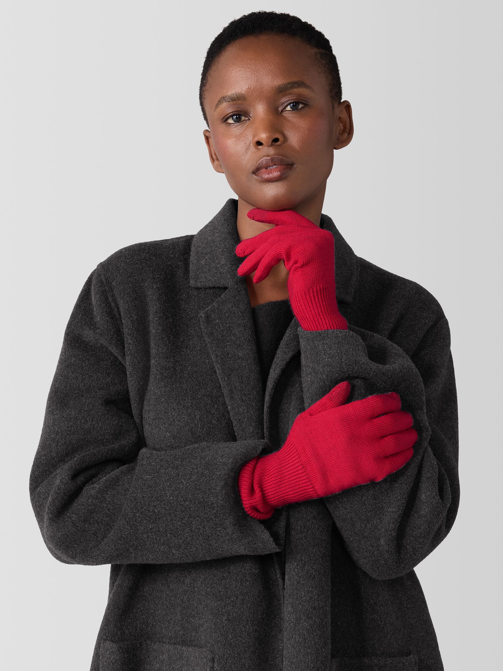 Merino Gloves in Regenerative Wool