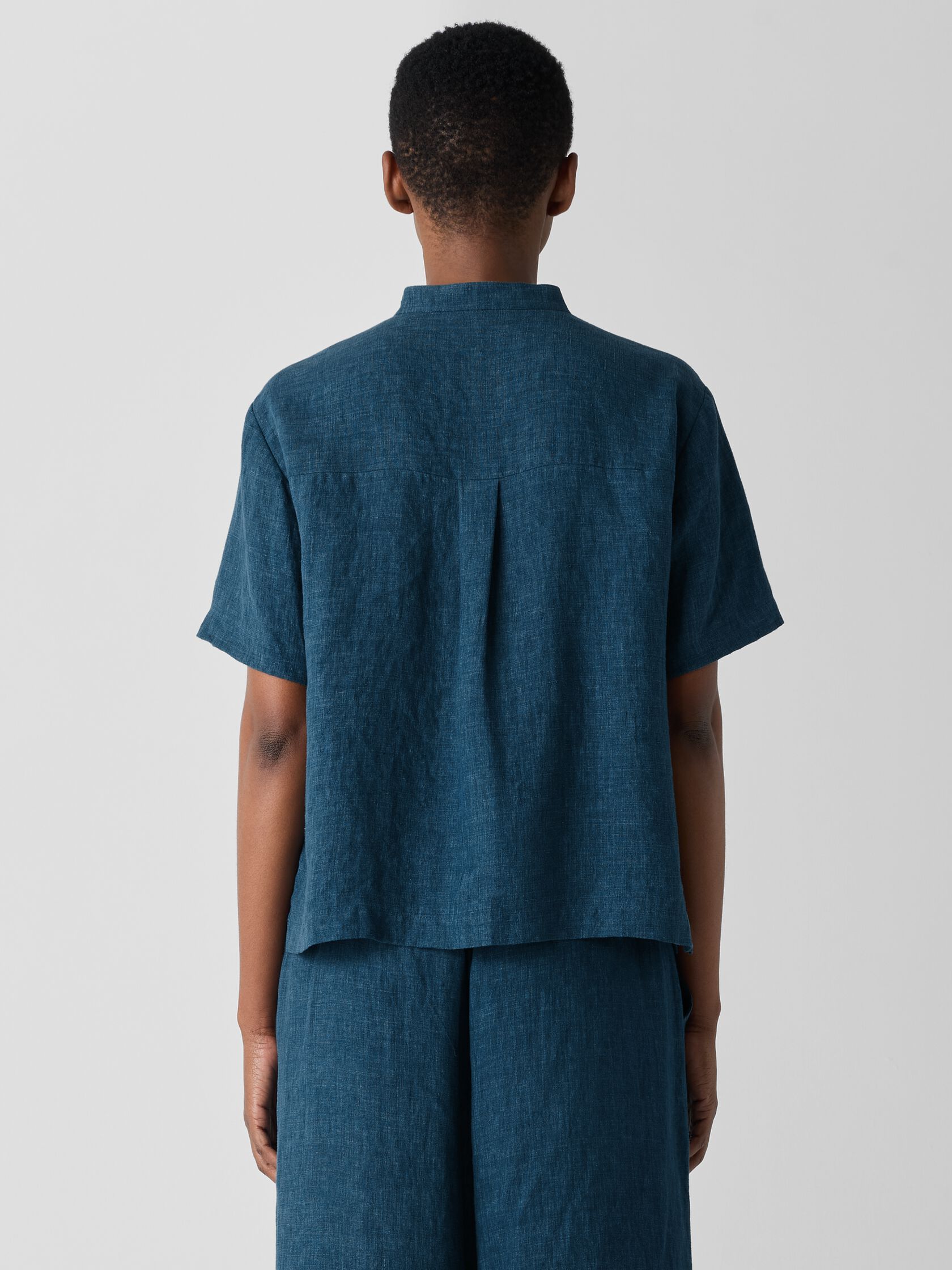 Washed Organic Linen D&eacute;lav&eacute; Band Collar Shirt