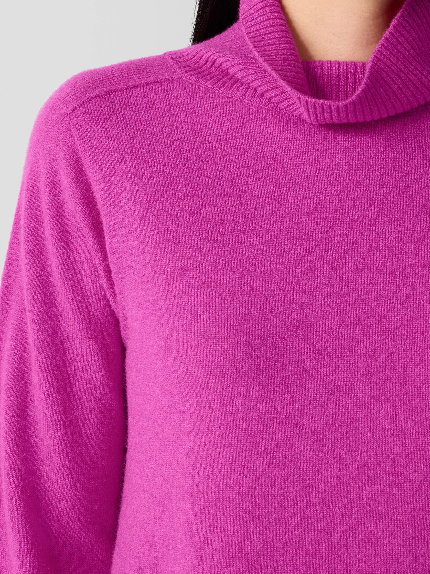 Italian Cashmere Turtleneck Top