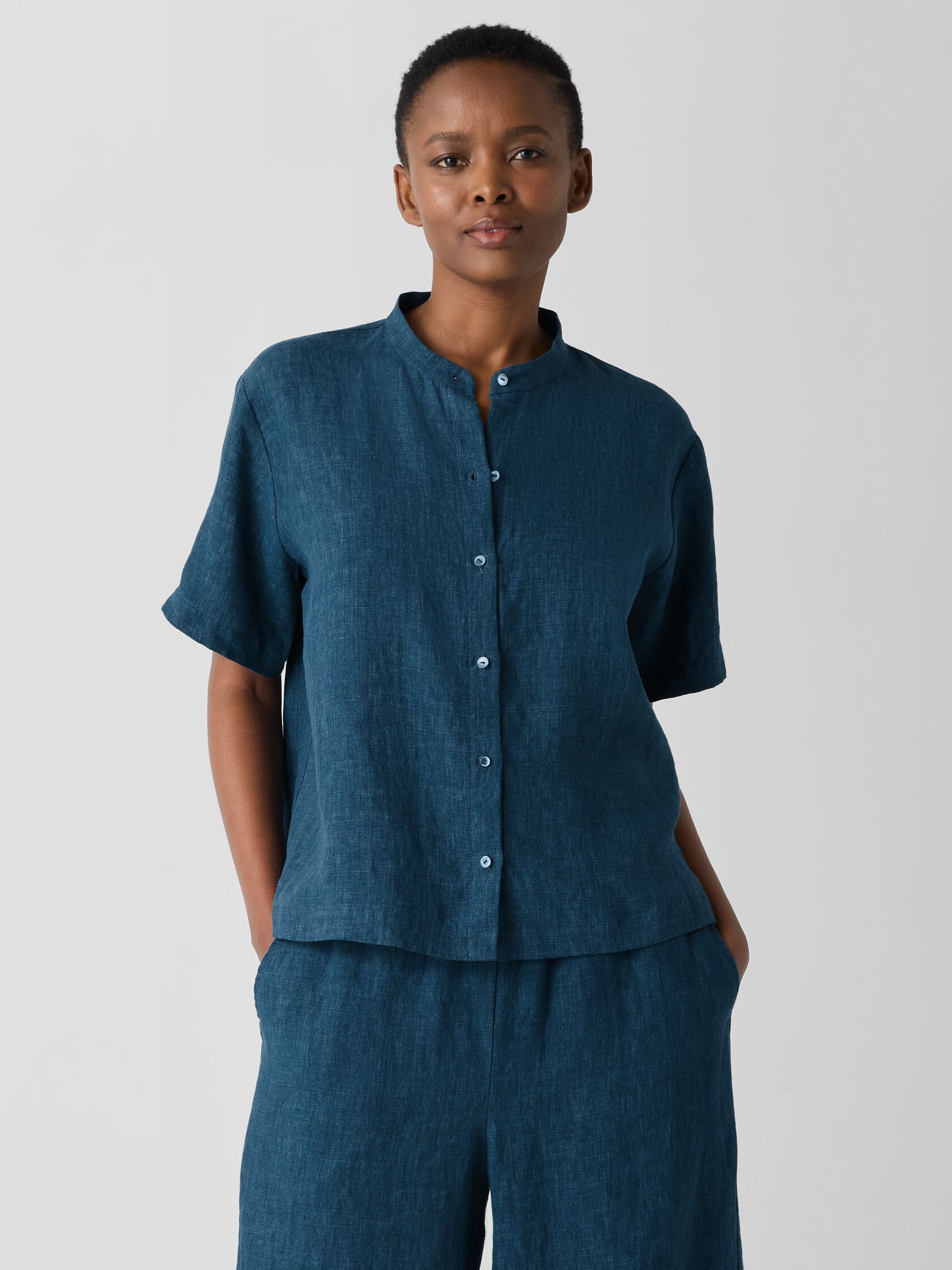 Washed Organic Linen D&eacute;lav&eacute; Band Collar Shirt