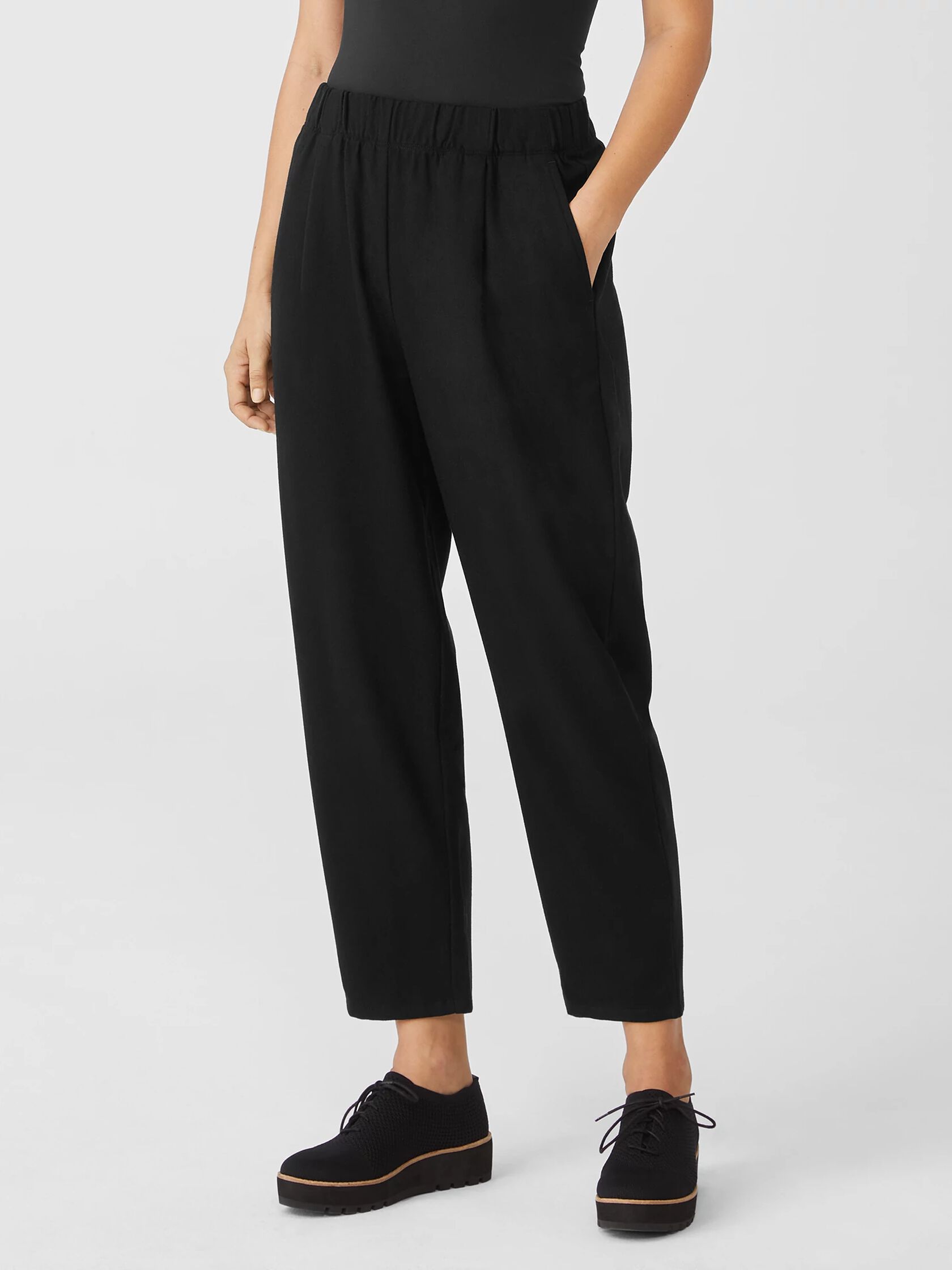 Soft Wool Flannel Pleated Tapered Pant