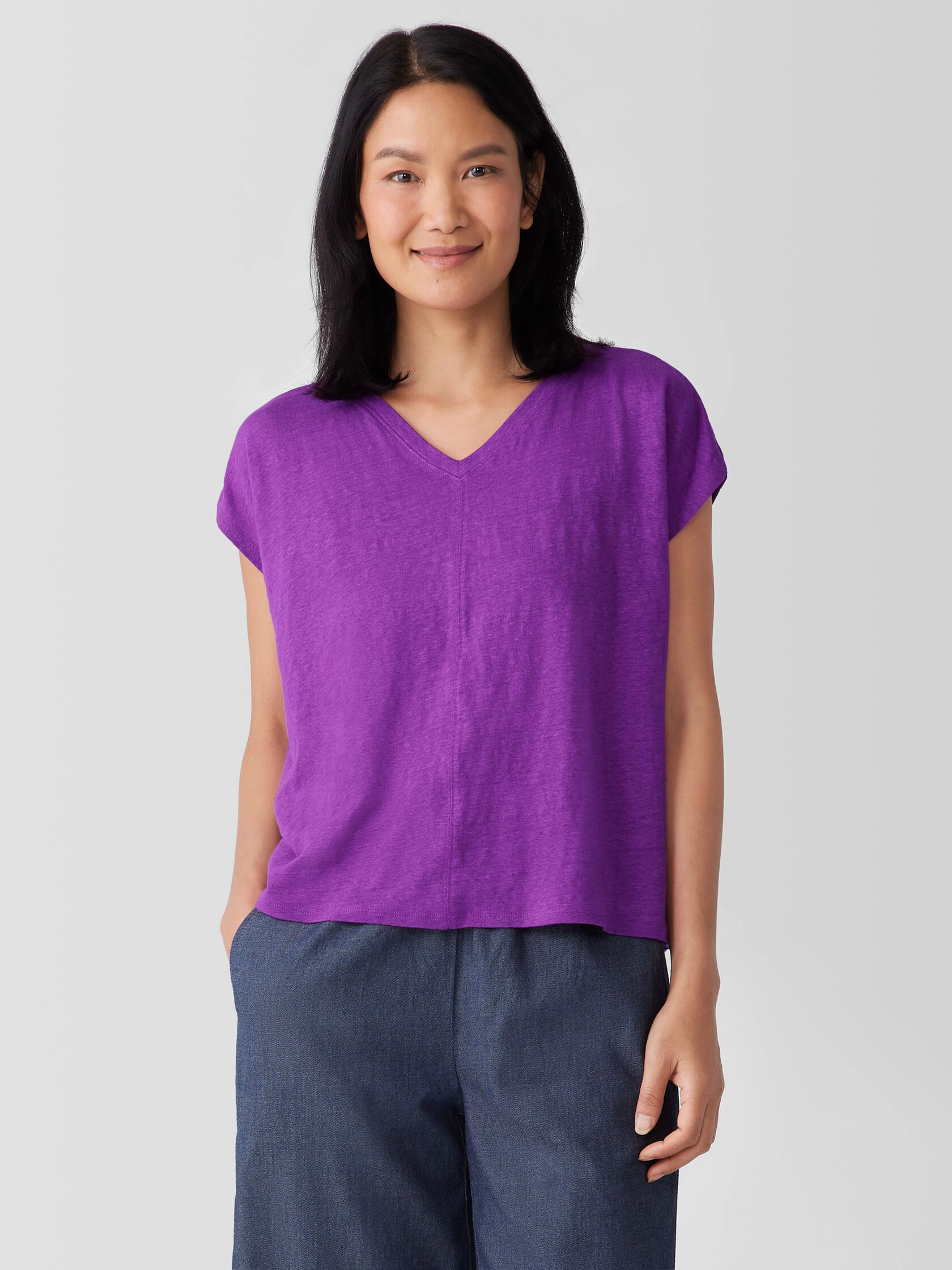 Organic Linen Jersey V-Neck Tee