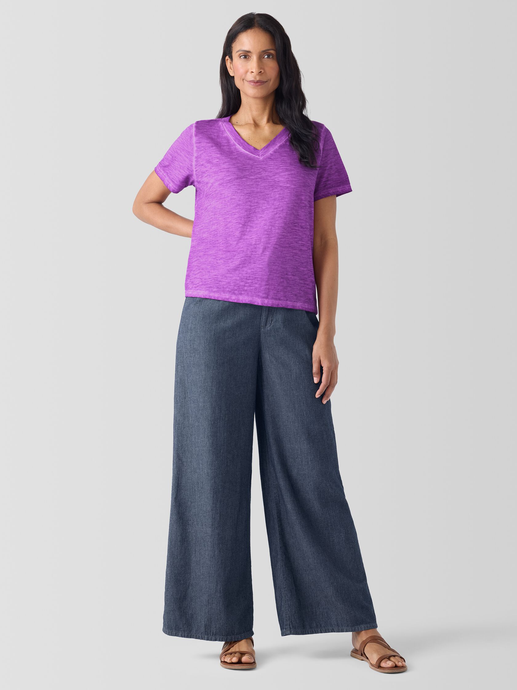 Organic Cotton Hazy Slub V-Neck Tee