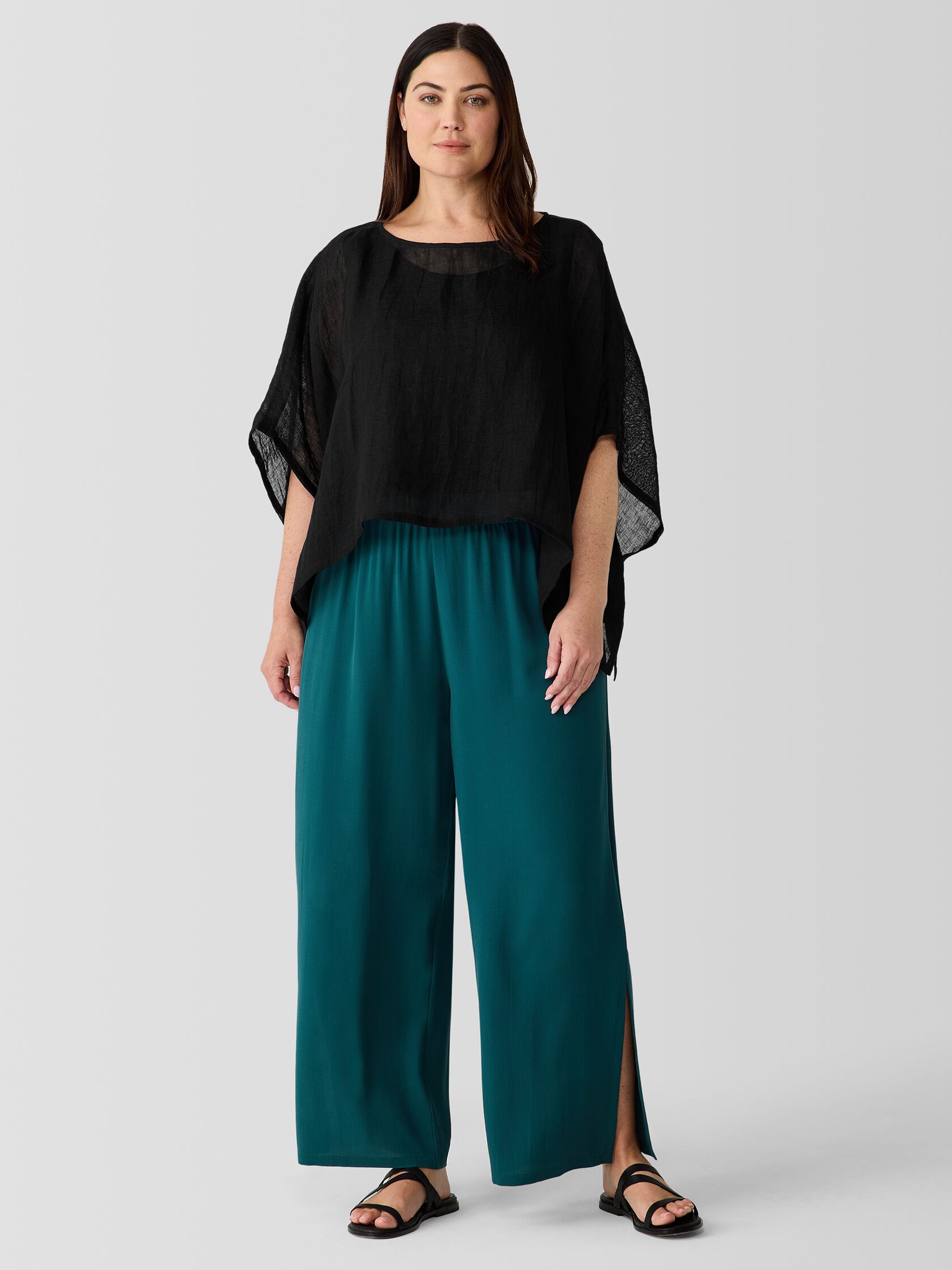 D&eacute;lav&eacute; Organic Linen Gauze Bateau Neck Poncho