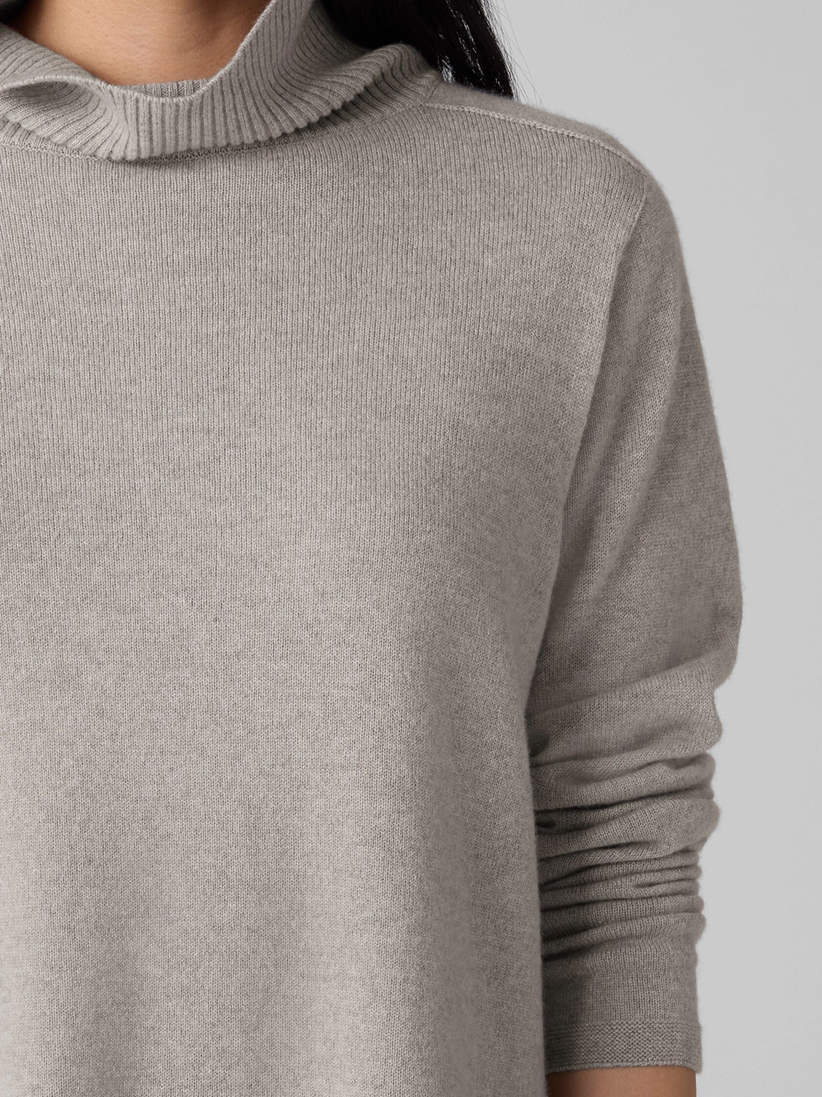Italian Cashmere Turtleneck Top