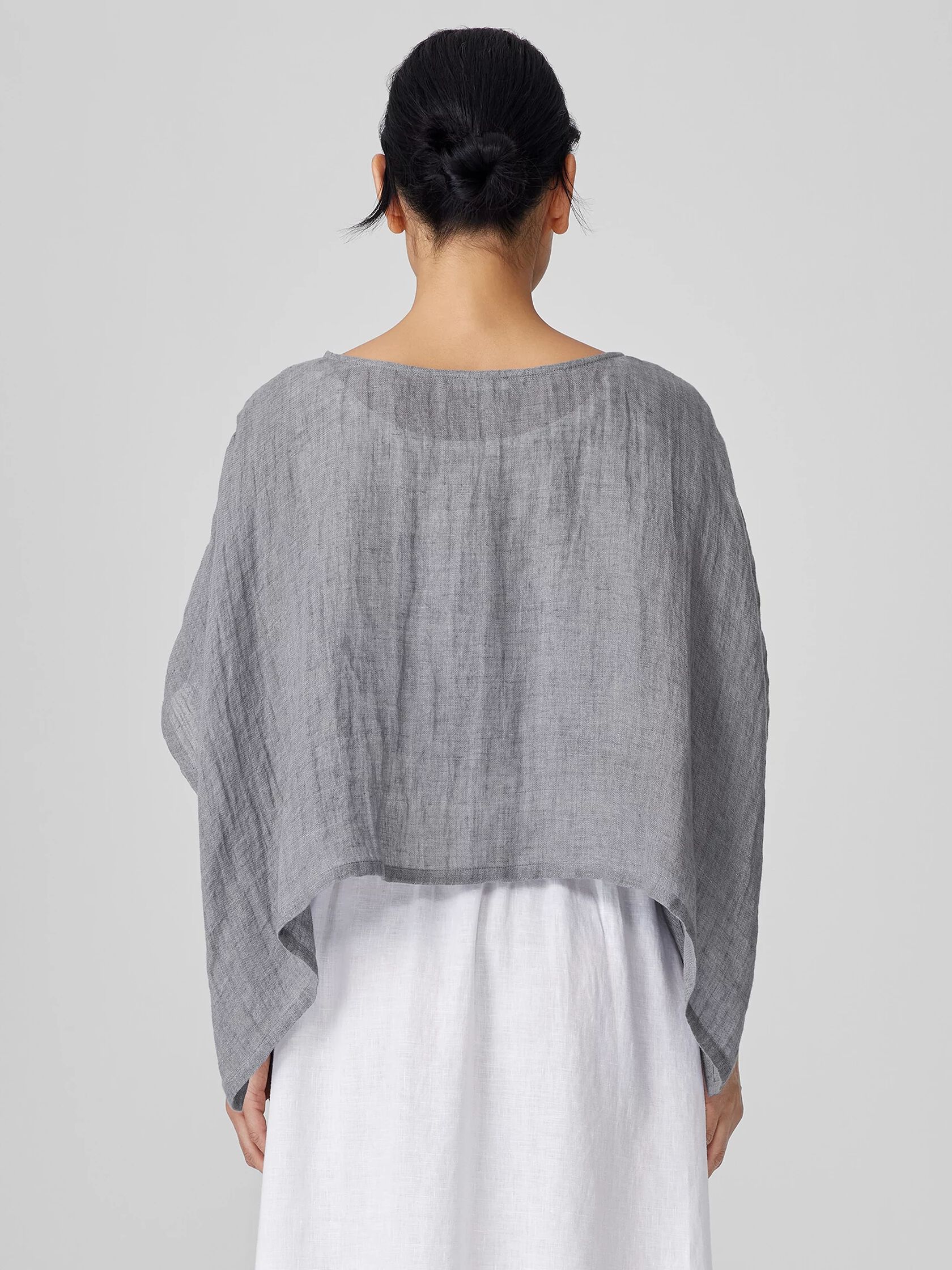 D&eacute;lav&eacute; Organic Linen Gauze Bateau Neck Poncho